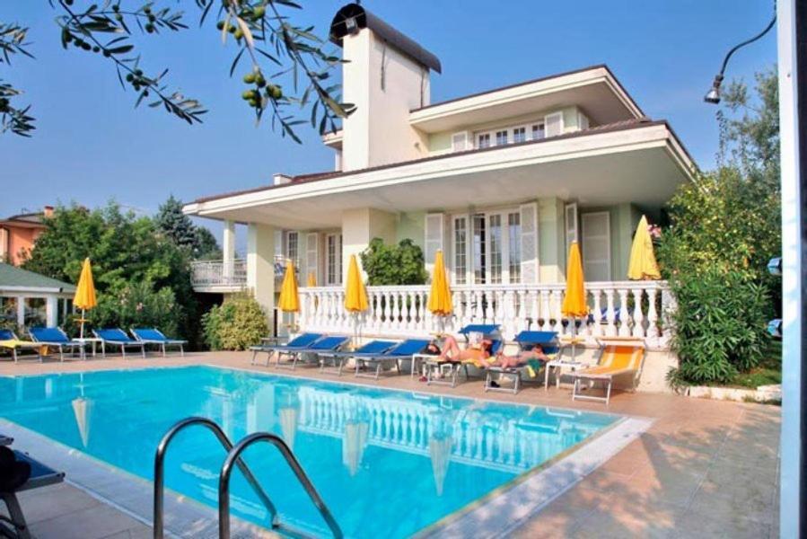 Hotel Gardenia&Villa Charme Bardolino Buitenkant foto