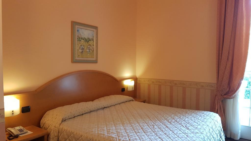 Hotel Gardenia&Villa Charme Bardolino Buitenkant foto