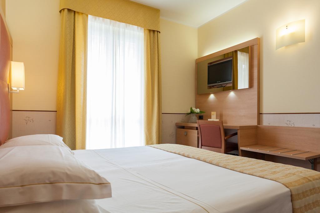 Hotel Gardenia&Villa Charme Bardolino Buitenkant foto
