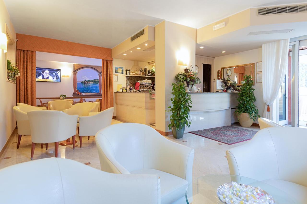 Hotel Gardenia&Villa Charme Bardolino Buitenkant foto
